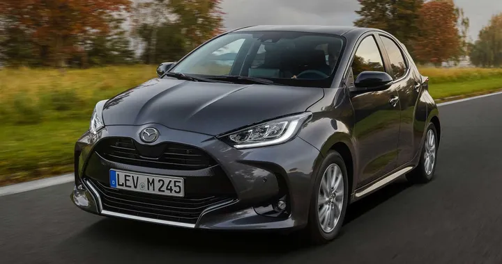 Mazda 2 Hybrid 2022: prova, prezzo, dotazione