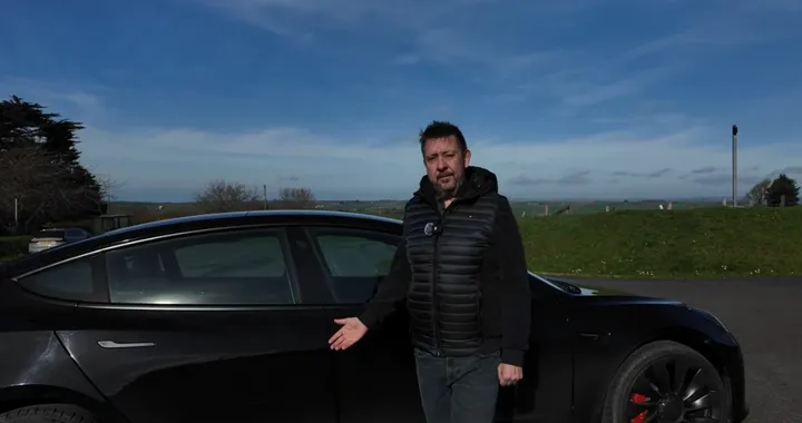 Dopo 65.000 km con la Tesla Model 3, quanto è degradata la batteria