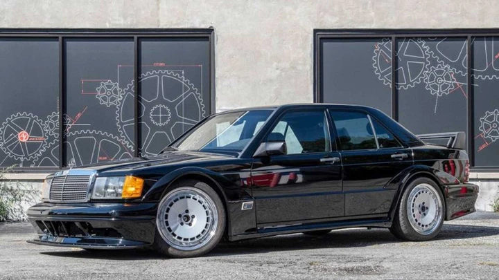 Mercedes 190 E Evo II, il restomod basato sulla C 63 AMG V8