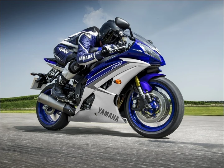 Addio alla nuova Yamaha R6, almeno per il 2016