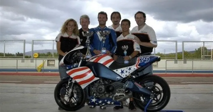 Buell domina la penultima gara del Trofeo Supertwins