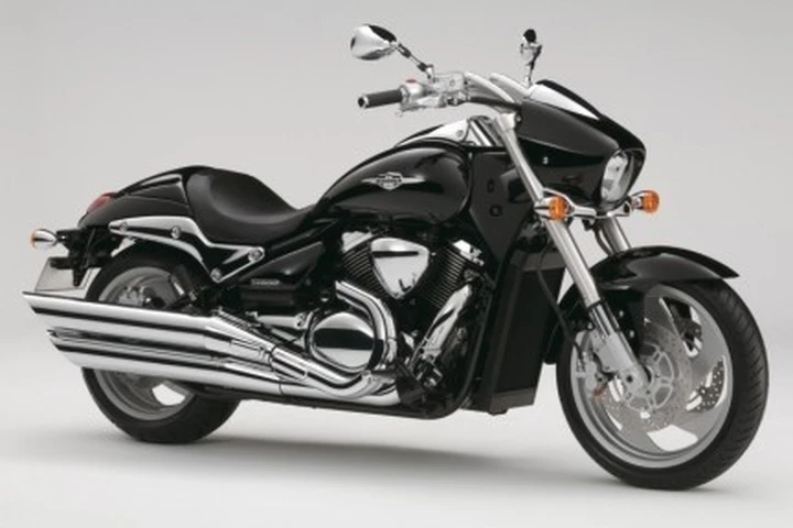Suzuki Intruder M1500 e Boulevard M90