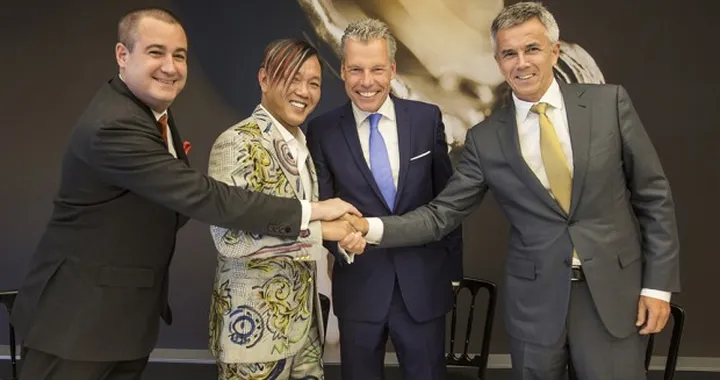 Imprenditore di Hong Kong ordina 30 Rolls Royce Phantom