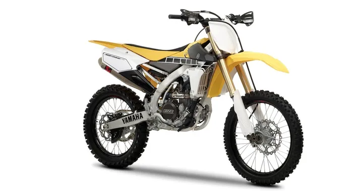 Yamaha YZ250F 2016: foto e dettagli