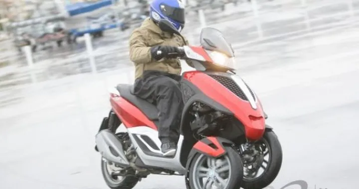 TEST Piaggio MP3 Yourban
