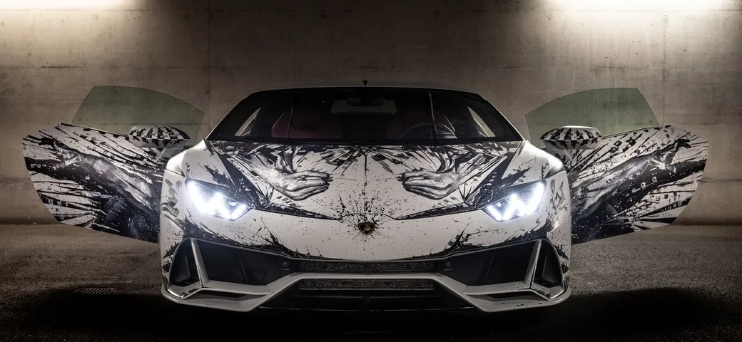 Minotauro: la Lamborghini Huracan Evo dipinta da Paolo Troilo