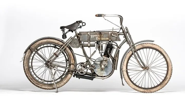 All’asta di Las Vegas anche una Harley-Davidson del 1907 da un milione di dollari e oltre 200 moto d’epoca made in USA