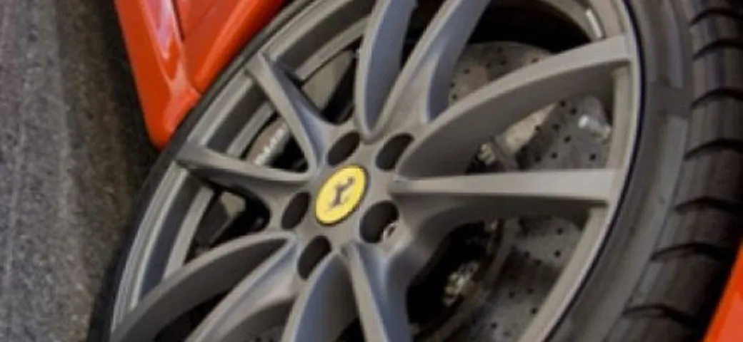 Brembo: una partnership con SGL per rendere più economici i dischi freno i carbonio