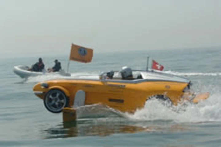Anche la Rinspeed Splash attraversa la Manica