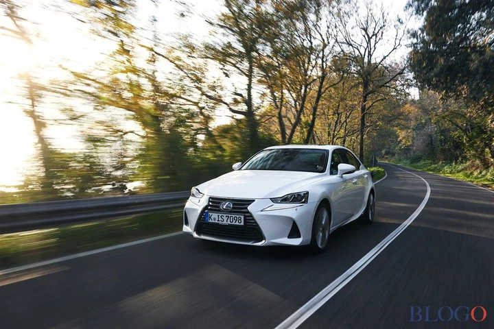 Lexus IS 2017: la nostra prova [Video]