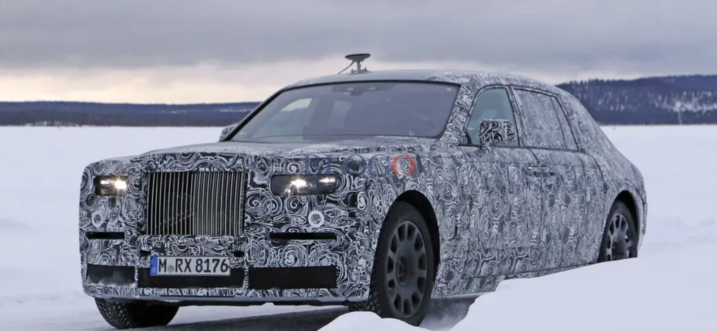 Rolls-Royce Phantom: foto spia dell'ammiraglia