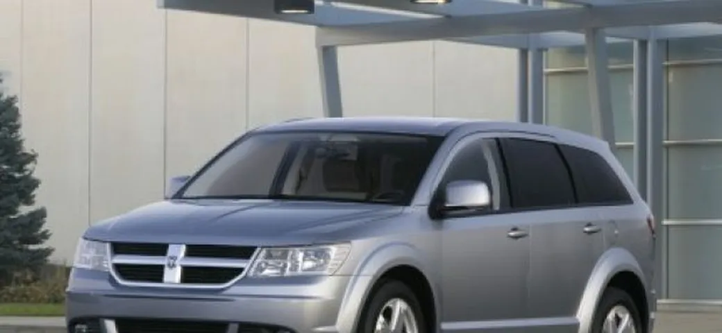Dodge Journey: motori a benzina per il Model Year 2010