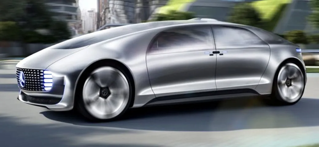 Mercedes F 015: il futuro della guida autonoma al CES di Las Vegas [Video]