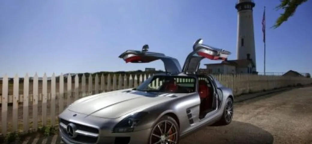 Mercedes SLS AMG 