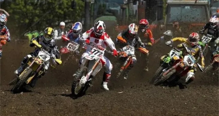 Mondiale Motocross 2012: doppietta di Cairoli nel GP di Belgio. Spettacolari Pourcel e Desalle