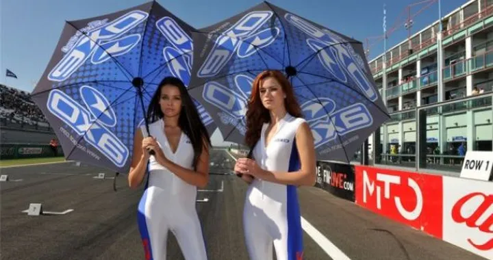 Sexy Bikers: le Paddock Girls SBK a Magny-Cours