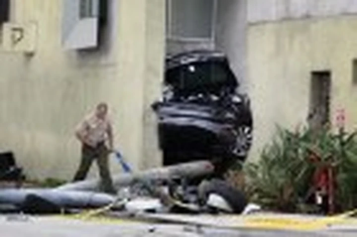 Tesla Model S: le immagini dello spaventoso incidente di Los Angeles
