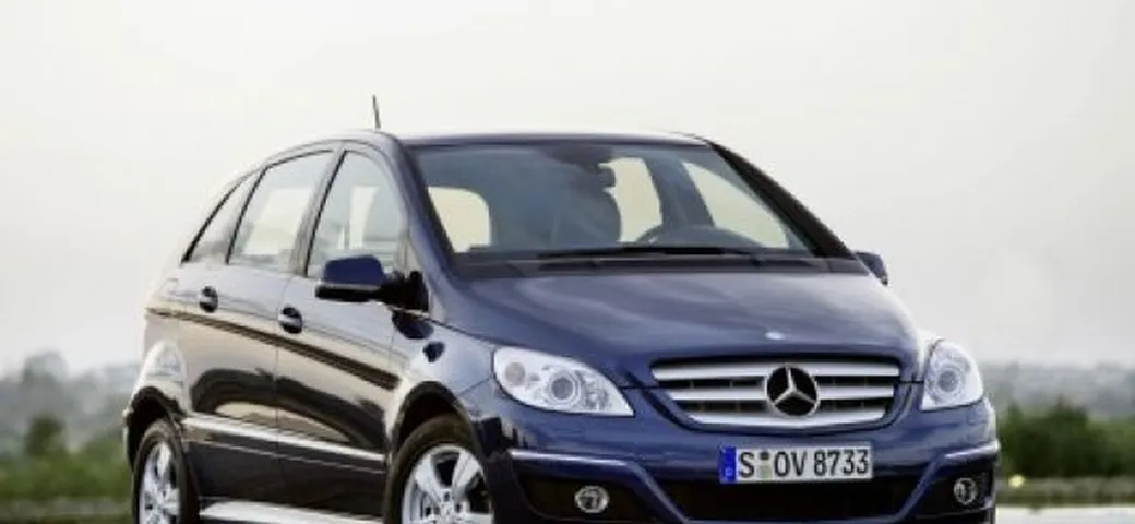 Mercedes Classe B Special Edition: per chi non rinuncia alla TV satellitare nemmeno in auto