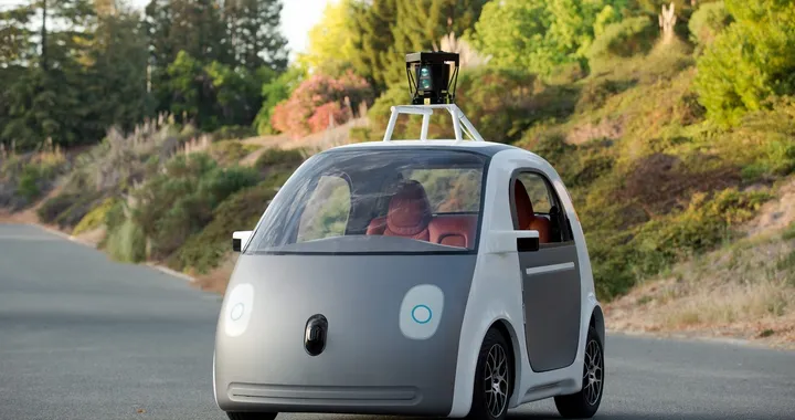 Google Car: riconoscerà Polizia e veicoli di emergenza