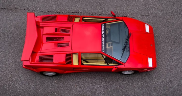 Lamborghini Countach 25th Anniversary con soli 4.790 km: valore folle