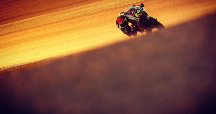 Moto3 Losail, apertura show. Trionfa Arenas. Male gli italiani