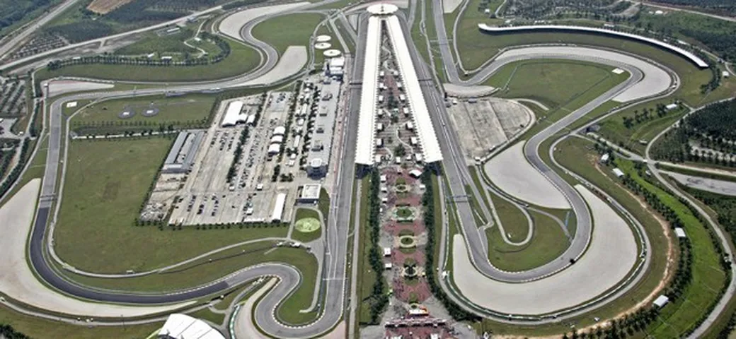 MotoGP Sepang: nube tossica sulla Malesia. Gara non a rischio