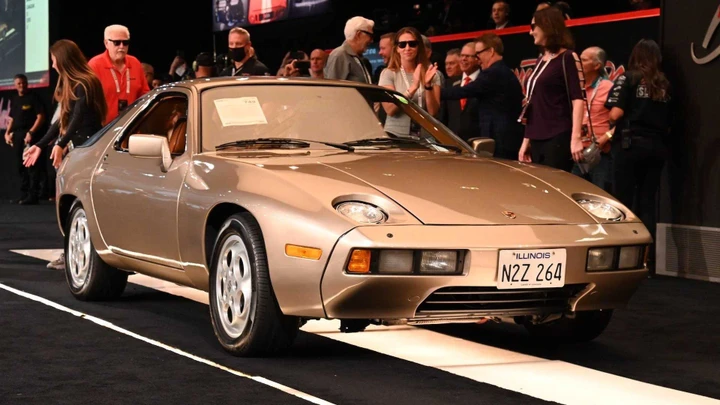 Venduta a un prezzo record la Porsche 928 di Tom Cruise in Risky Business
