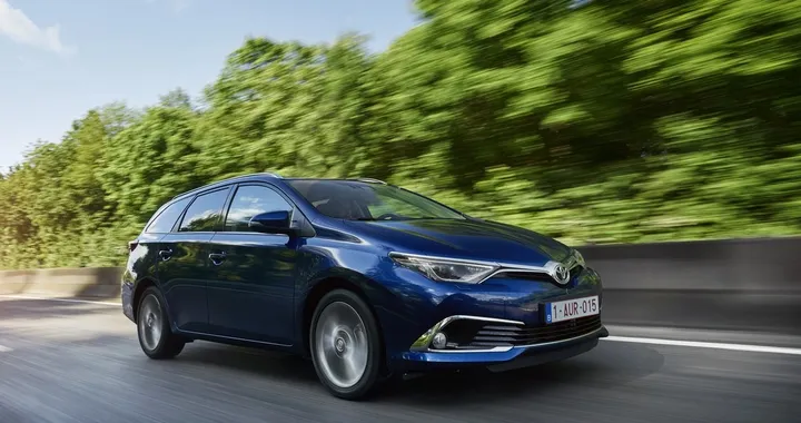Sconti Toyota: la Auris Hybrid a 18.900 euro