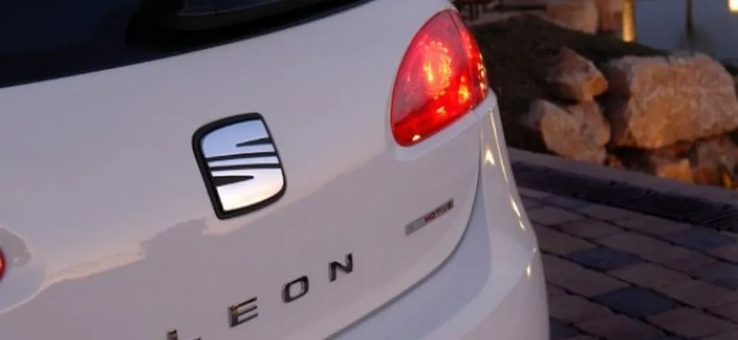Seat Leon 1.6 TDI CR 105 cavalli: prezzi da 20.160 euro