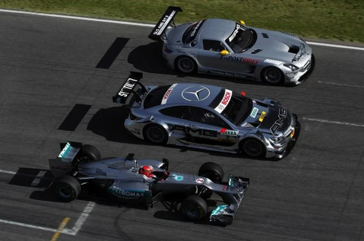 Michael Schumacher sfida le Mercedes AMG al Nurburgring