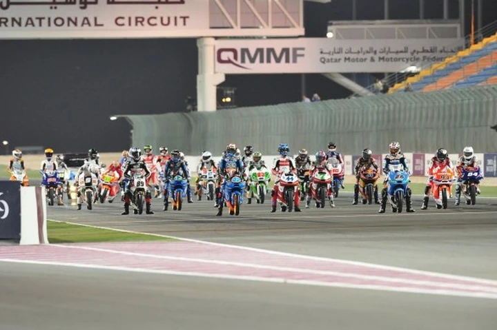 Moto3, Losail: Salom vince allo sprint, dominio KTM, Fenati 15°