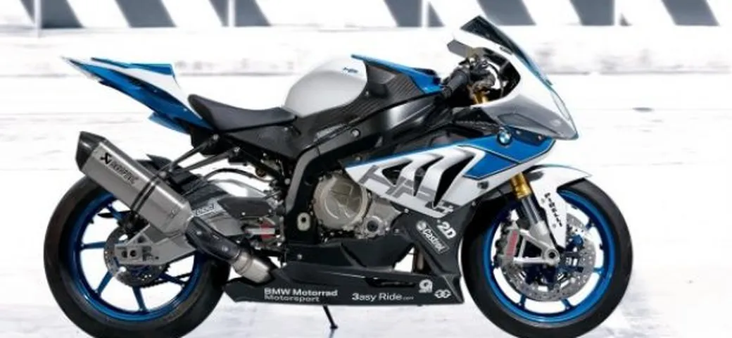 BMW S1000RR HP4: nuove immagini