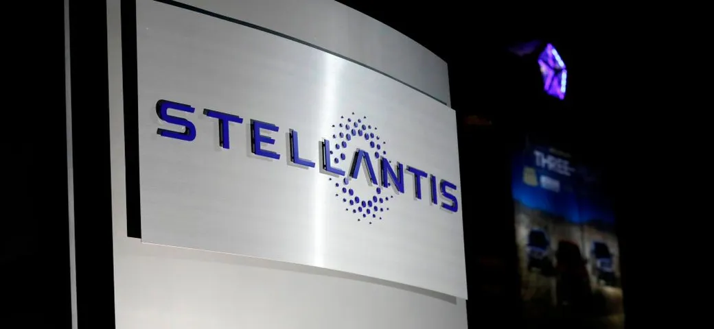 Stellantis sfrutta ancora Tesla per i crediti green del 2025