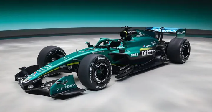 Aston Martin svela l'AMR26, la prima nata sotto Adrian Newey