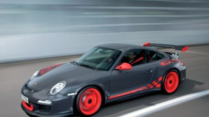 Porsche 911 GT3 RS restyling: giro del Nürburgring in 7'33