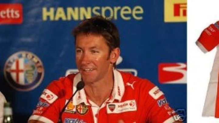 Camicia autografata da Troy Bayliss all'asta su eBay
