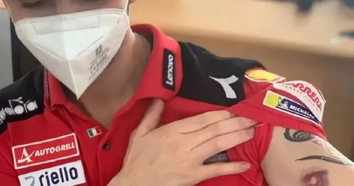 MotoGP | test Mandalika, Pecco Bagnaia e il problema dei sassi in pista