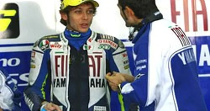 Valentino Rossi: "Ho firmato con la Bridgestone"