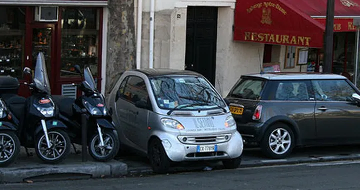 Foto del giorno: Smart, lo scooter con 4 ruote