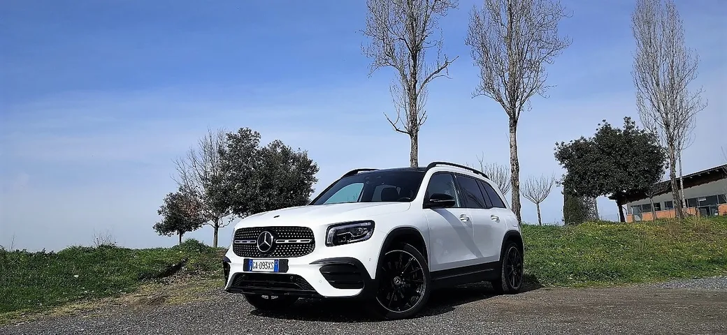 Mercedes GLB 250 4Matic: la prova su strada