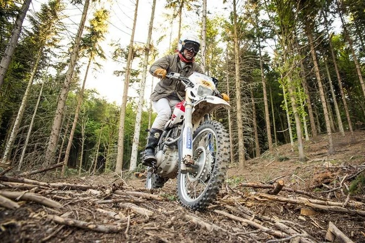Yamaha TT600R 2-Trac: il nostro test all'Hardalpitour 2016
