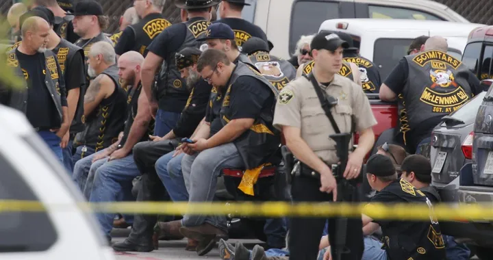 Sparatoria a Waco: i club coinvolti