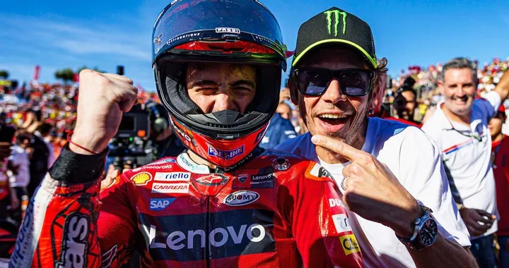 MotoGP Valencia: vince Rins, Bagnaia è Campione del Mondo!