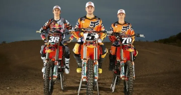 Supercross: il Team KTM Red Bull Factory pronto per la stagione 2012