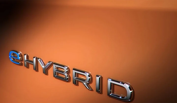Volkswagen Transporter T7 eHybrid, nuovi teaser della versione ibrida