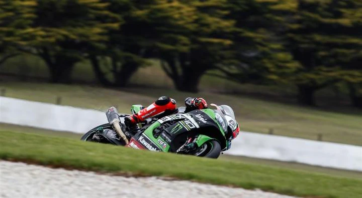 Test WSBK Day-1: Kawasaki davanti, poi BMW. Ducati insegue