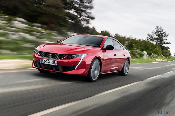 Nuova Peugeot 508: primo contatto con la sedan francese