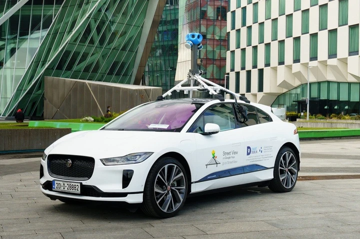 Jaguar I-Pace diventa la prima auto elettrica di Google Street View