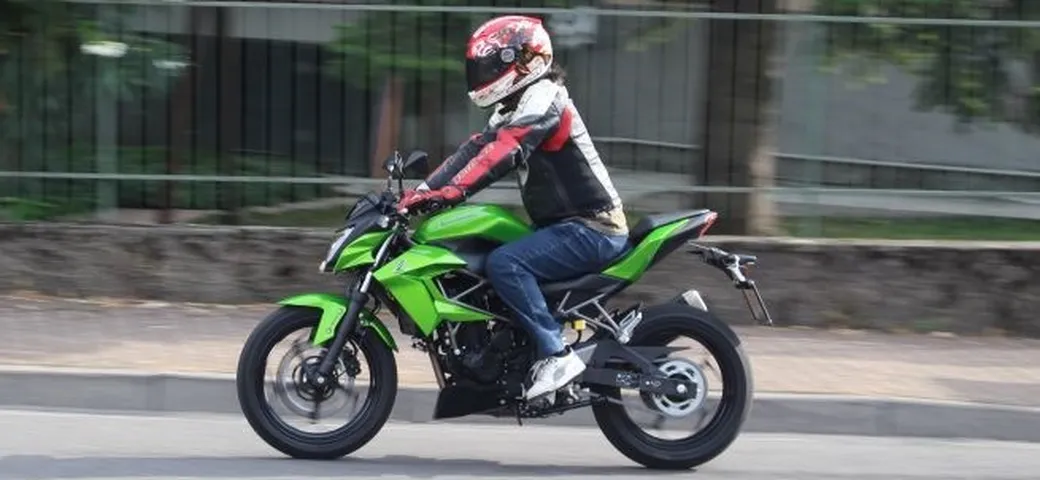 Kawasaki Z250SL: il test di Motoblog