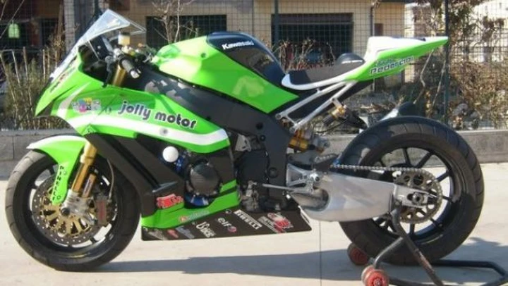WSBK: Roby Rolfo svela la livrea della sua Kawasaki ZX-10R